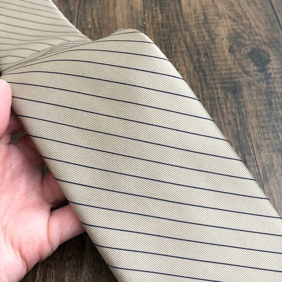 Michael Kors Neck Tie 100% Silk Pinstripe Business Professional Brown Blue - Picture 8 of 12